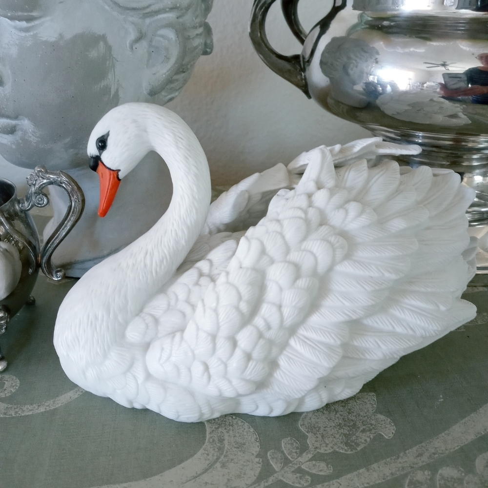Graceful Swan Figurine Shabby Chic French Cottage